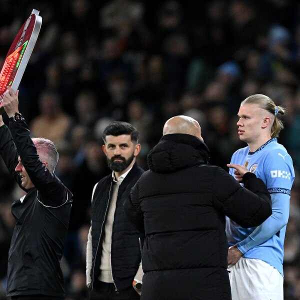 Versus / Manchester City reacciona a tiempo ante el modesto Plymouth en la FA Cup