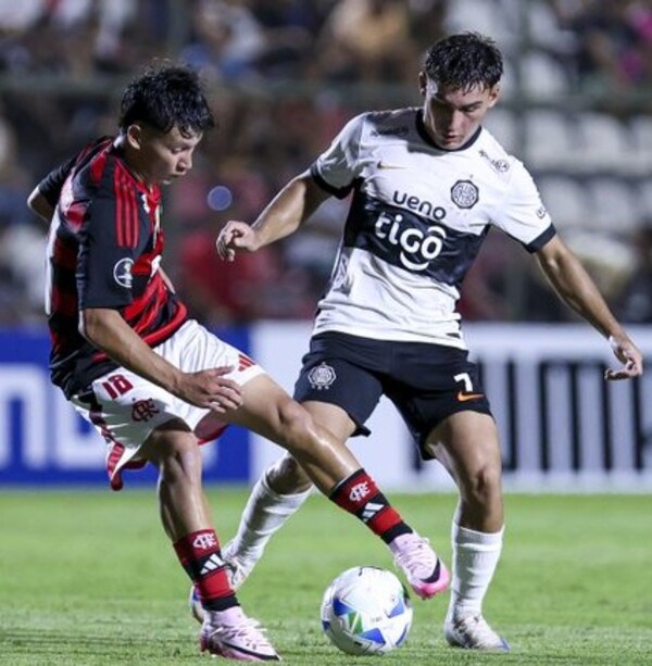 Flamengo inicia defensa de titulo de Libertadores sub 20 venciendo a Olimpia