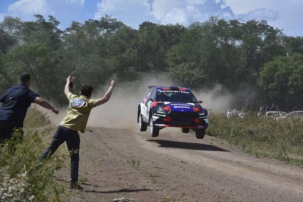 Rally Trans-Itapúa: Uno-dos de los Zaldívar - Polideportivo - ABC Color