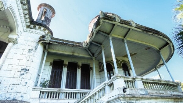Castillo Palmerola resiste al tiempo, pese a su falta de mantenimiento