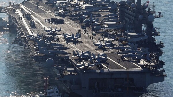 Portaaviones nuclear visita Corea del Sur en muestra de fuerza tras el regreso de Trump