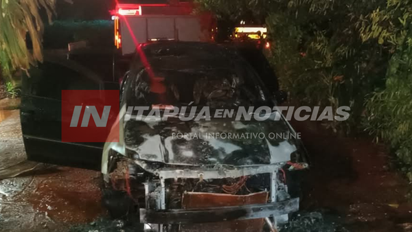 INVESTIGAN SUPUESTO INCENDIO INTENCIONAL DE UN VEHÍCULO EN EDELIRA
