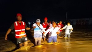 Al menos 82 viviendas destruidas y miles dañadas por lluvias y desbordes en norte de Perú