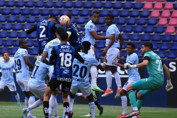 Versus / Luis Zárate se hace sentir con un gol en Independiente del Valle