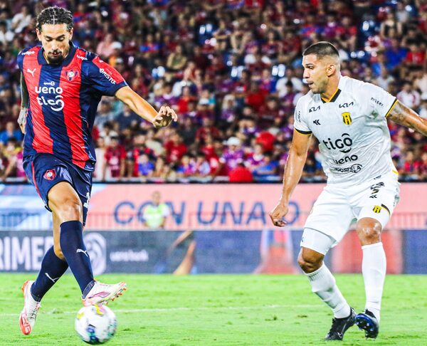 Diego Fernández hunde al Ciclón
