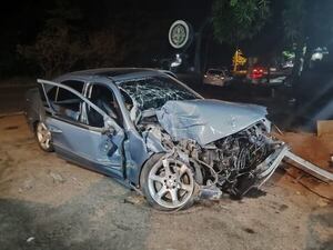 Accidente de tránsito dejó varios heridos y una mujer atropellada mientras auxiliaba a víctimas - Policiales - ABC Color
