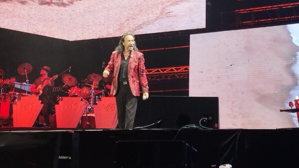 Derroche de talento y alegría en el concierto de Marco Antonio Solís