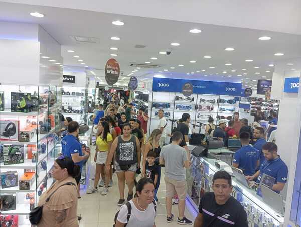 Ciudad del Este: Carnaval con un fin de semana de turistas y compras - La Clave