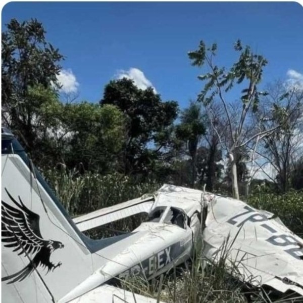 Avioneta protagoniza aterrizaje forzoso en Saltos del Guairá - 1000 Noticias
