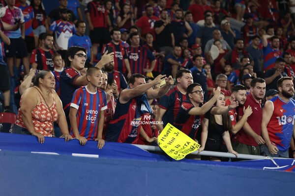 Versus / "La gente paga su entrada y espera que el equipo responda bien"