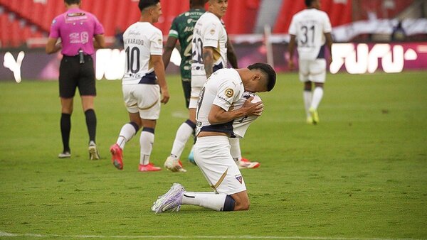 Arce se estrena como goleador