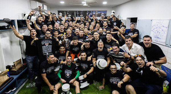 Versus / Sorpresiva salida de un integrante del cuerpo técnico del Olimpia