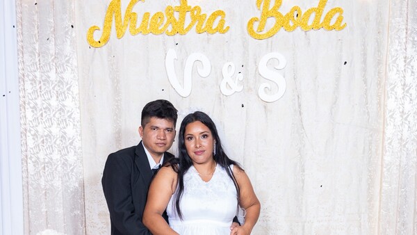 Jaka y Celosita comieron mortadela en su luna de miel en el arroyito