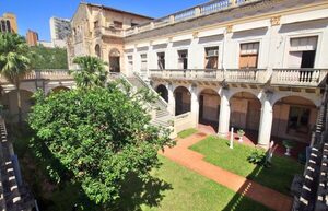 Realizan recorrido turístico por el histórico edificio de correos - 1000 Noticias
