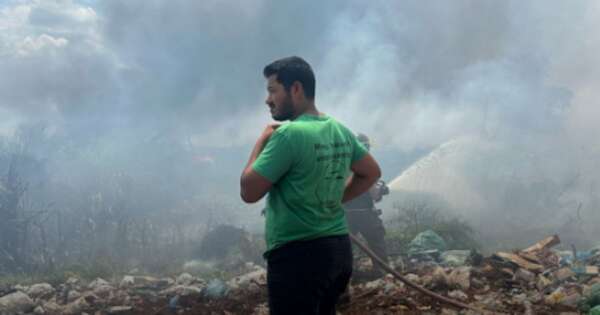 La Nación / Ocho compañías y 50 bomberos trabajan para controlar el gran incendio en Bañado Sur