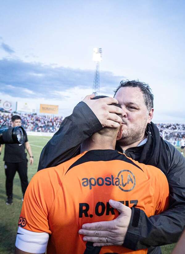 Olimpia: Nogués, un año en la conducción del Expreso Decano - Fútbol - ABC Color