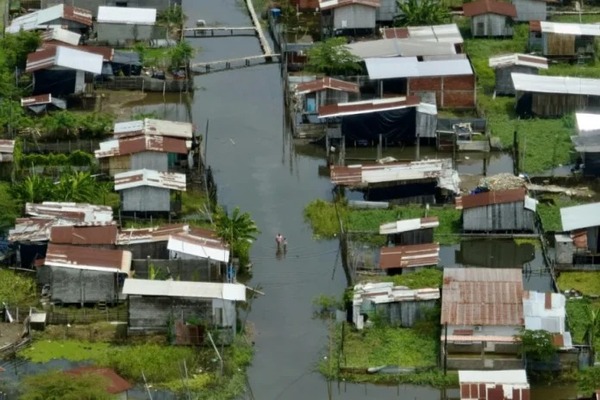 Declaran estado de emergencia en provincia de Ecuador tras temporal que deja 4 víctimas - ADN Digital
