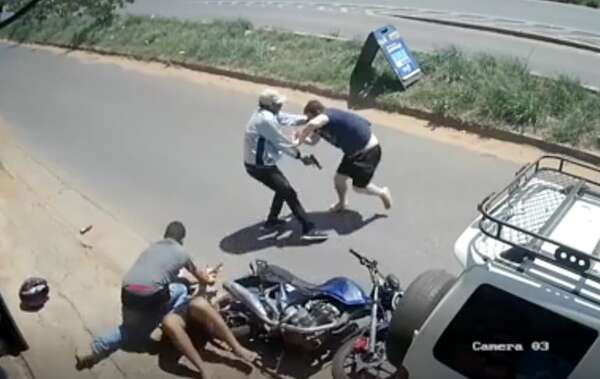 Video: así vecinos y comerciante se enfrentaron a asaltantes que hirieron con arma de fuego a sus víctimas - Policiales - ABC Color