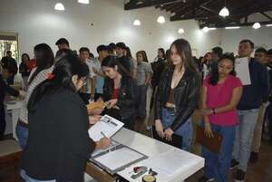 Establecen fecha para recepción de carpetas para becas EBY – Gobernación Misiones - Nacionales - ABC Color