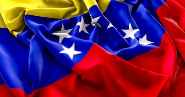 La Nación / Venezuela marcha sin ninguna prisa hacia un seguro precipicio