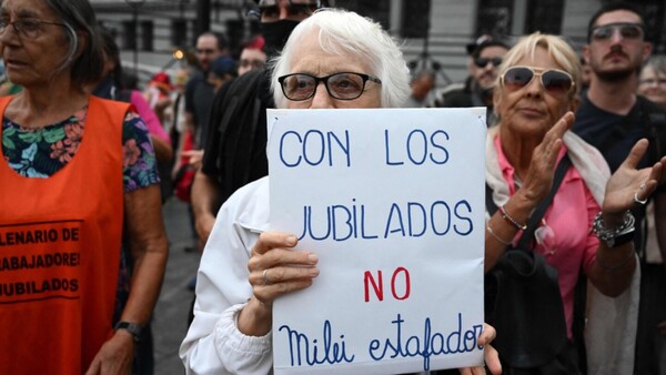 Javier Milei busca desligarse del escándalo de $LIBRA
