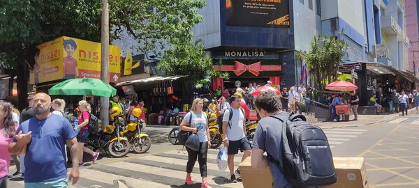 Primer feriado brasileño impactó positivamente en CDE - 1000 Noticias