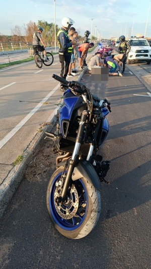 Peatón muere tras ser atropellado por motociclista en la Costanera de Asunción - Unicanal