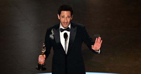 La Nación / Adrien Brody rompió el récord del discurso más largo de los Óscar
