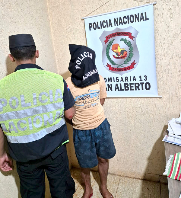 Apresan a joven tras amenazar a su familia con un machete y agredir a policías en San Alberto - La Clave
