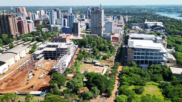 Informe revela que CDE suma 27 edificios comerciales en cinco años - La Clave