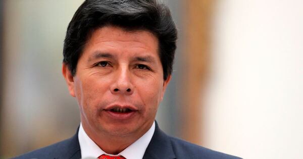 La Nación / Expresidente de Perú enfrenta juicio por fallido intento de golpe