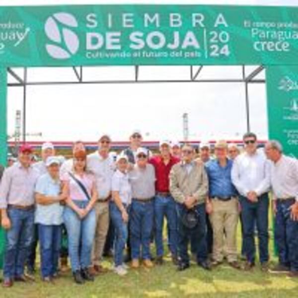 Presidente Peña encabezó inicio de siembra de soja en Itapúa :: Presidencia de la República del Paraguay