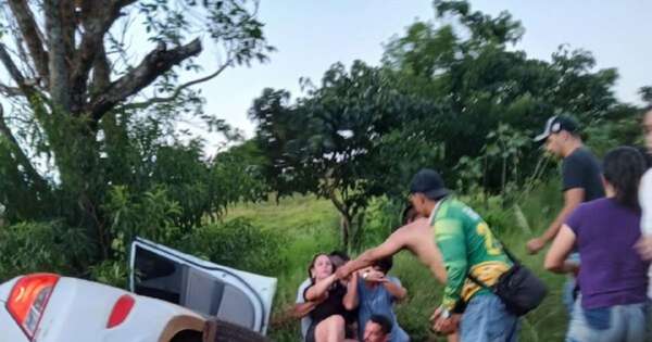 Diario HOY | Mujer choca tras ser perseguida por su esposo, a quien pilló con su amante