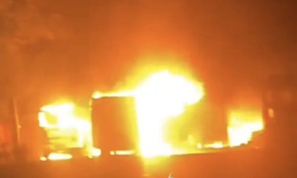 Se incendian buses de la empresa Villa Serrana