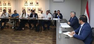 Ratifican rol fundamental de los directores en garantizar provisión y calidad del programa Hambre Cero - .::Agencia IP::.