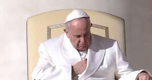 La Nación / El papa Francisco logra respirar sin mascarilla de oxígeno tras recaída
