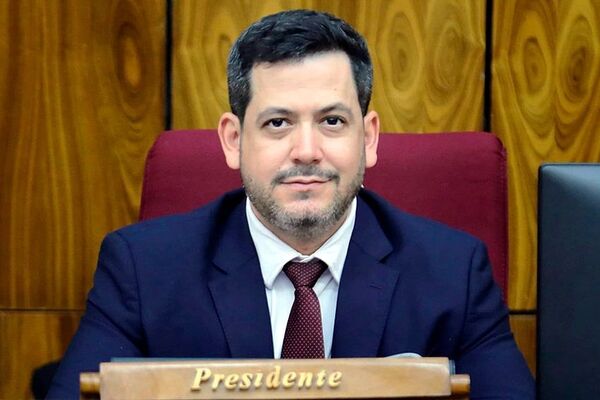 (VIDEO)¡Por tercera vez!: Raúl Latorre es reelecto como presi de la Cámara de Diputados