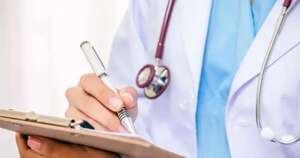 Diario HOY | Mantienen restricción para habilitar carreras de Medicina y establecen exigencias
