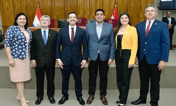 Raúl Latorre es reelecto como presidente de la Cámara de Diputados - .::Agencia IP::.