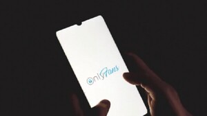 “Le pillé a mi marido viendo mujeres desnudas en onlyfans"