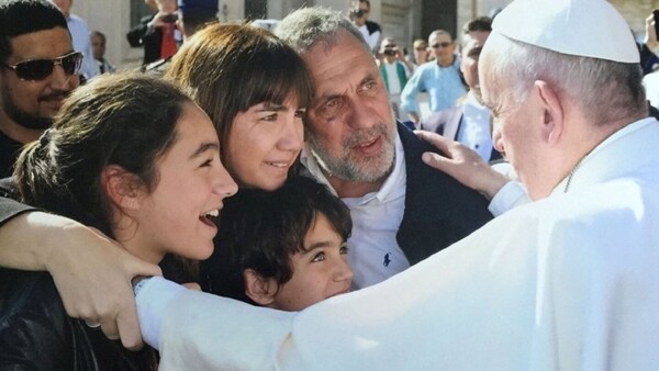 El Papa anima a las "familias divididas" a encontrar en el perdón la "cura de sus heridas"