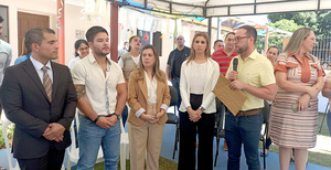 Franco: Concejal Torres entregó pedido de móvil para CODENI al ministro Gutiérrez - La Clave