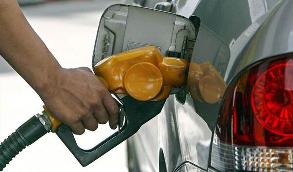 Precios volátiles para el combustible: diésel estable y nafta en alza, según consultora | Análisis Macro | 5Días
