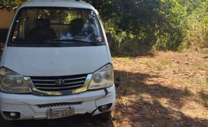 Mujer es aprehendida con camioneta recién hurtada en Pdte. Franco