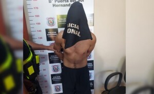 A punta de cuchillo, agredió a su mamá y a su concubina