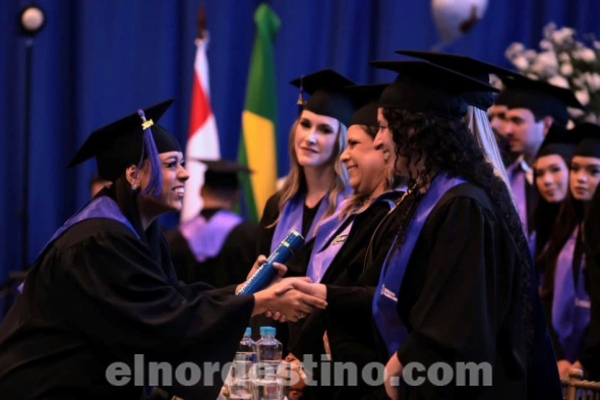 En PJC se graduaron nuevos profesionales especializados en Medicina que cursaron sus estudios en Universidad Sudamericana - El Nordestino