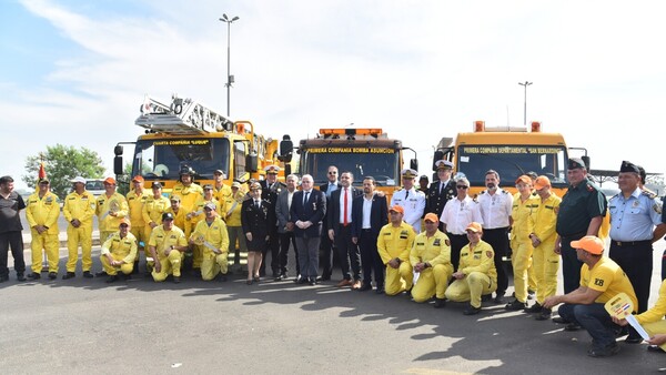 CBVP recibe importante donación de equipos de bomberos de España