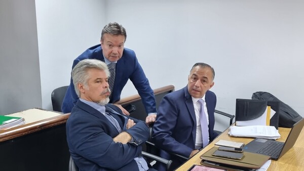 Ex ministro Giuzzio pide excluir dos de las pruebas claves de la Fiscalía