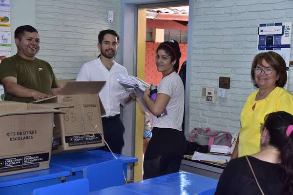 Kits escolares: útiles no llegaron a más de 50 colegios, denuncian estudiantes - Nacionales - ABC Color