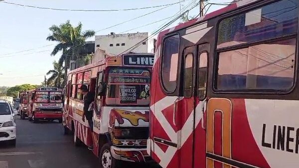 Reanudan paro de buses internos - San Lorenzo Hoy
